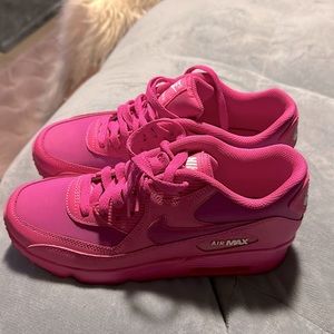 NWOB Nike Air Max 90 Hot Pink/Purple Sneakers